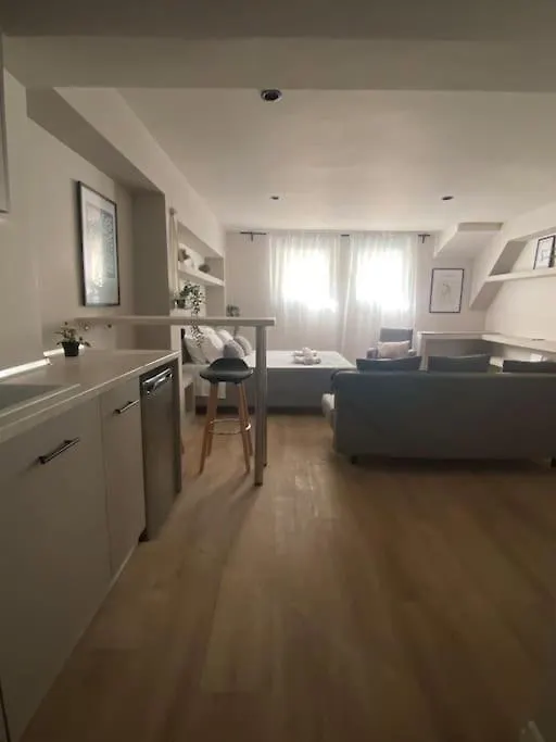 Apartment Studio Next To Campus & Hospitals-Thessaloniki
