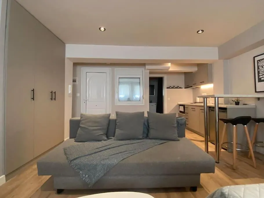 Studio Next To Campus & Hospitals-Thessaloniki Greece