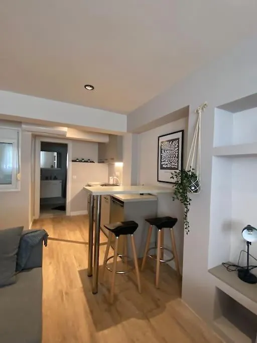 Studio Next To Campus & Hospitals-Thessaloniki