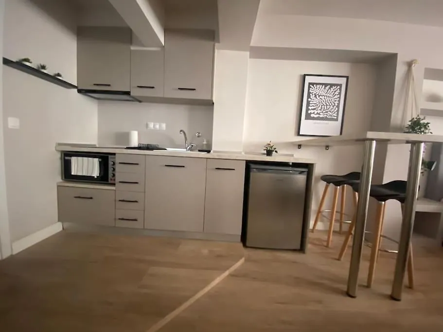 Apartment Studio Next To Campus & Hospitals-Thessaloniki Greece